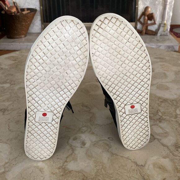 Blondo Goldy Wedge Sneakers Black Leather & Suede - Picture 12 of 15